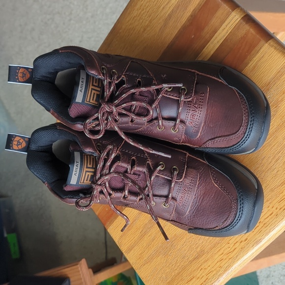 Ariat Women's Terrain Lace Up Boot Cordovan 10004138 - Picture 2 of 8